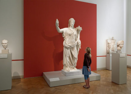 Ansicht der Dauerausstellung „Antike Welten. Griechen, Etrusker und Römer“